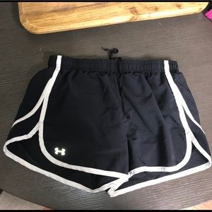 Under Armour women’s gym shorts size S